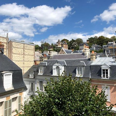 2 Pieces- Rue Pietonne Trouville -Le Petit Juliana 外观 照片