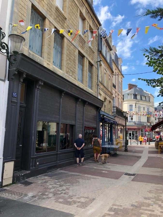 2 Pieces- Rue Pietonne Trouville -Le Petit Juliana 外观 照片
